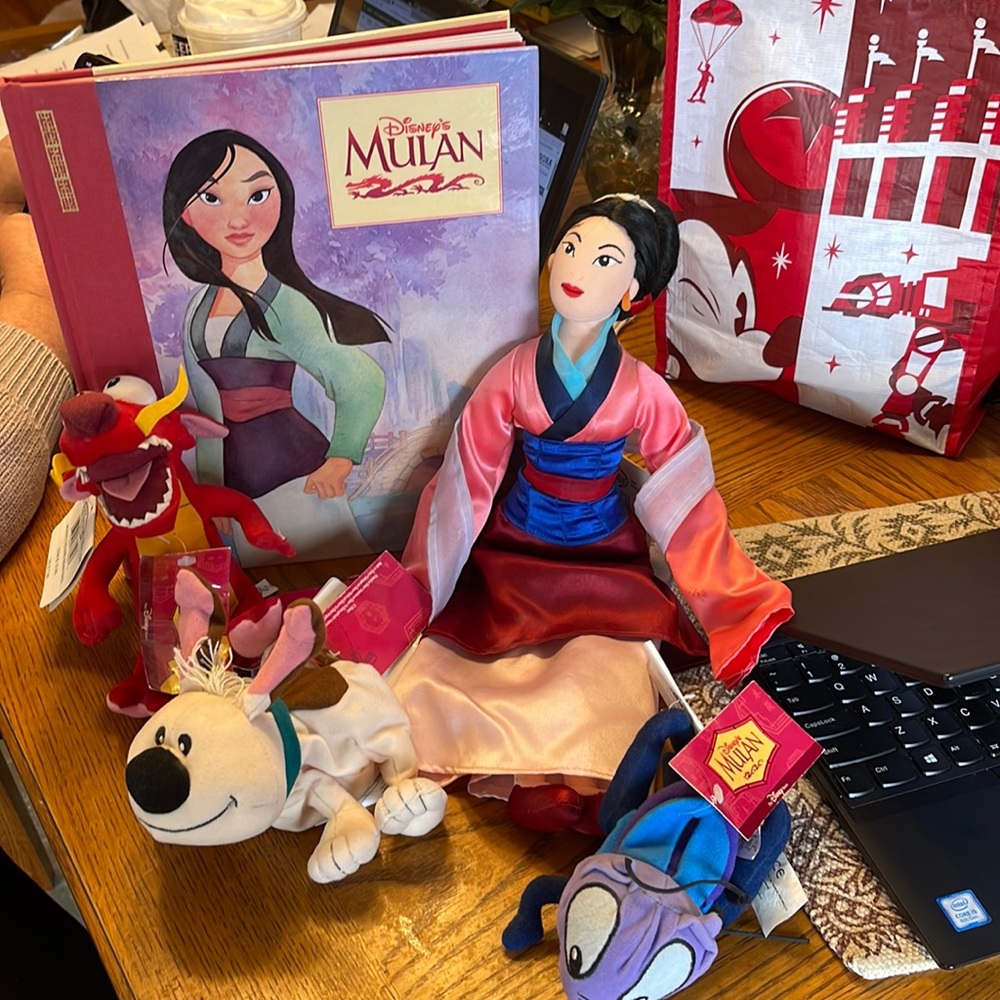 Disneys Mulan Collection
